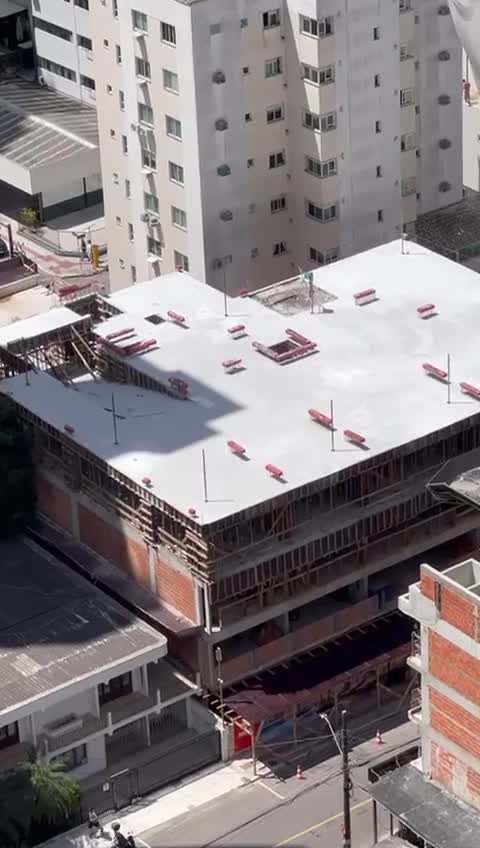 Vídeo 18 — Newport Beach, Balneário Camboriú SC