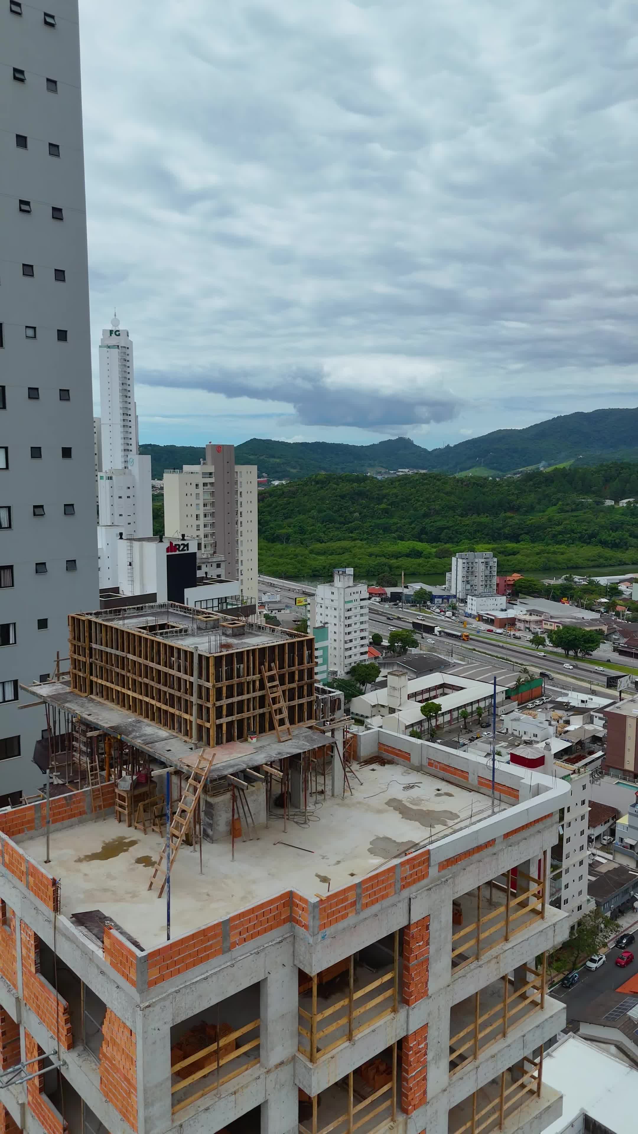 Vídeo 1 — Vivare Residence, Balneário Camboriú SC