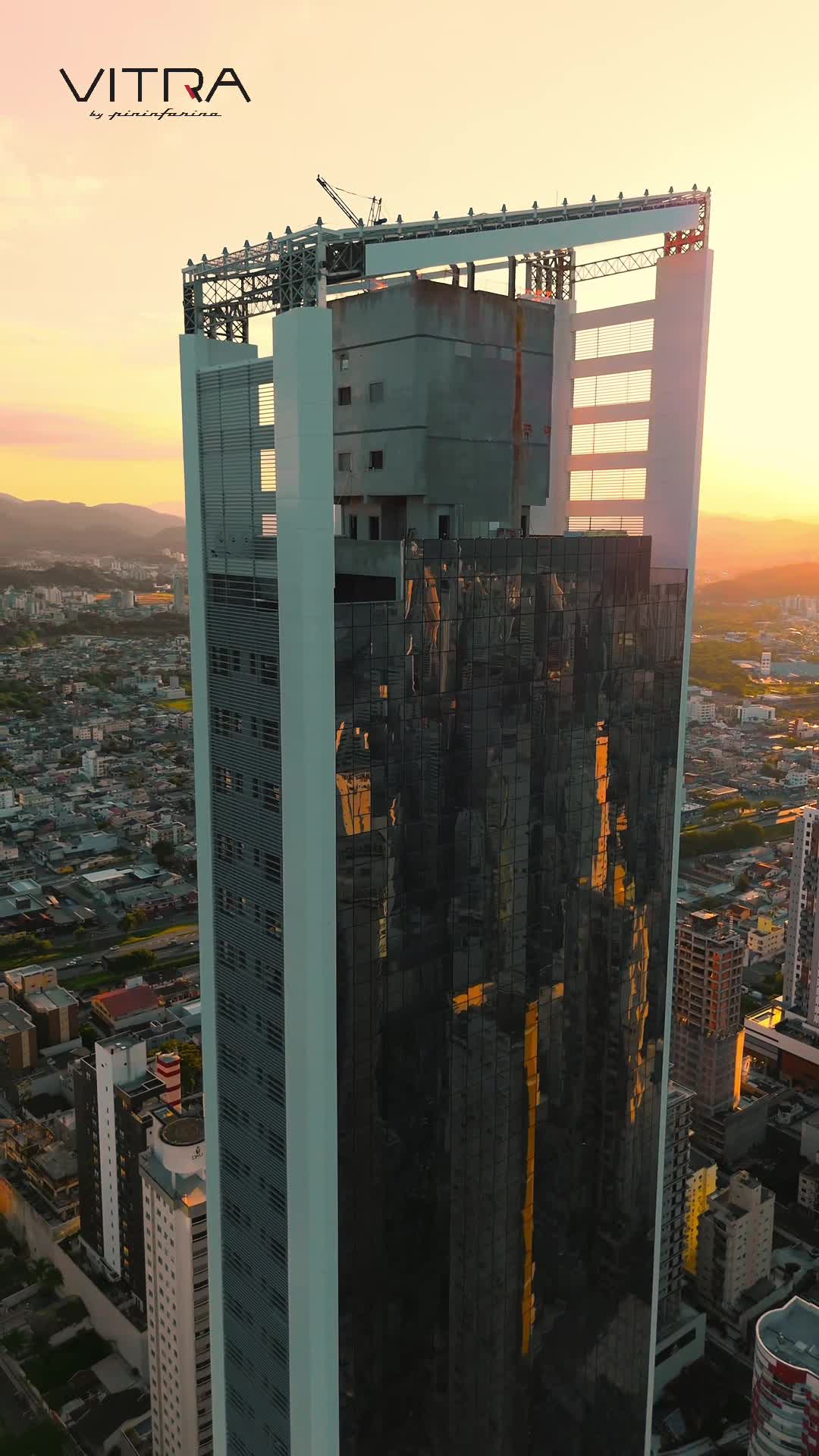 V&iacute;deo 1 — Vitra, Balne&aacute;rio Cambori&uacute; SC