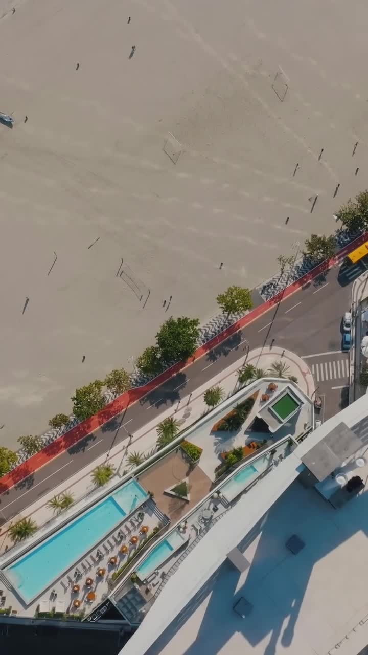 V&iacute;deo 2 — Pharos, Balne&aacute;rio Cambori&uacute; SC