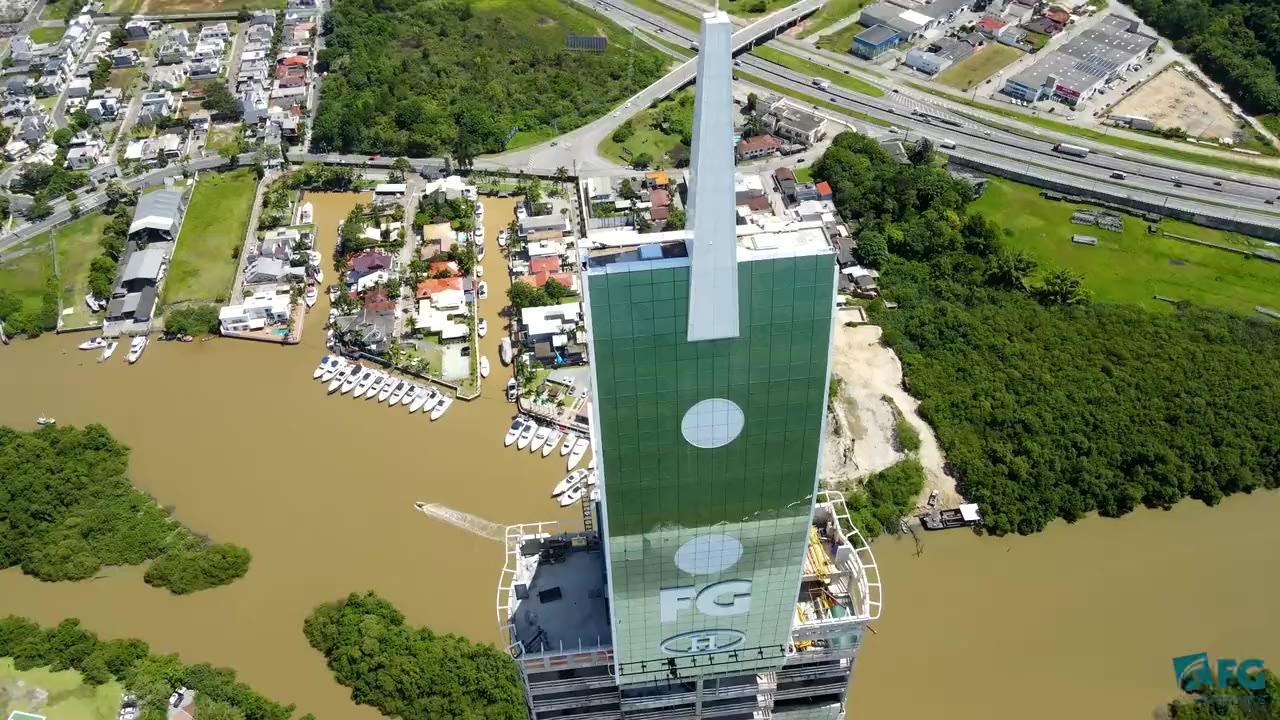 Vídeo 2 — One Tower, Balneário Camboriú SC