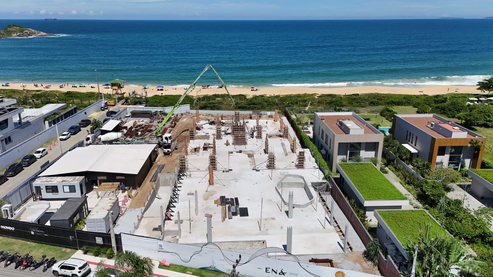 Ená em Balneário Camboriú SC — Obra 4