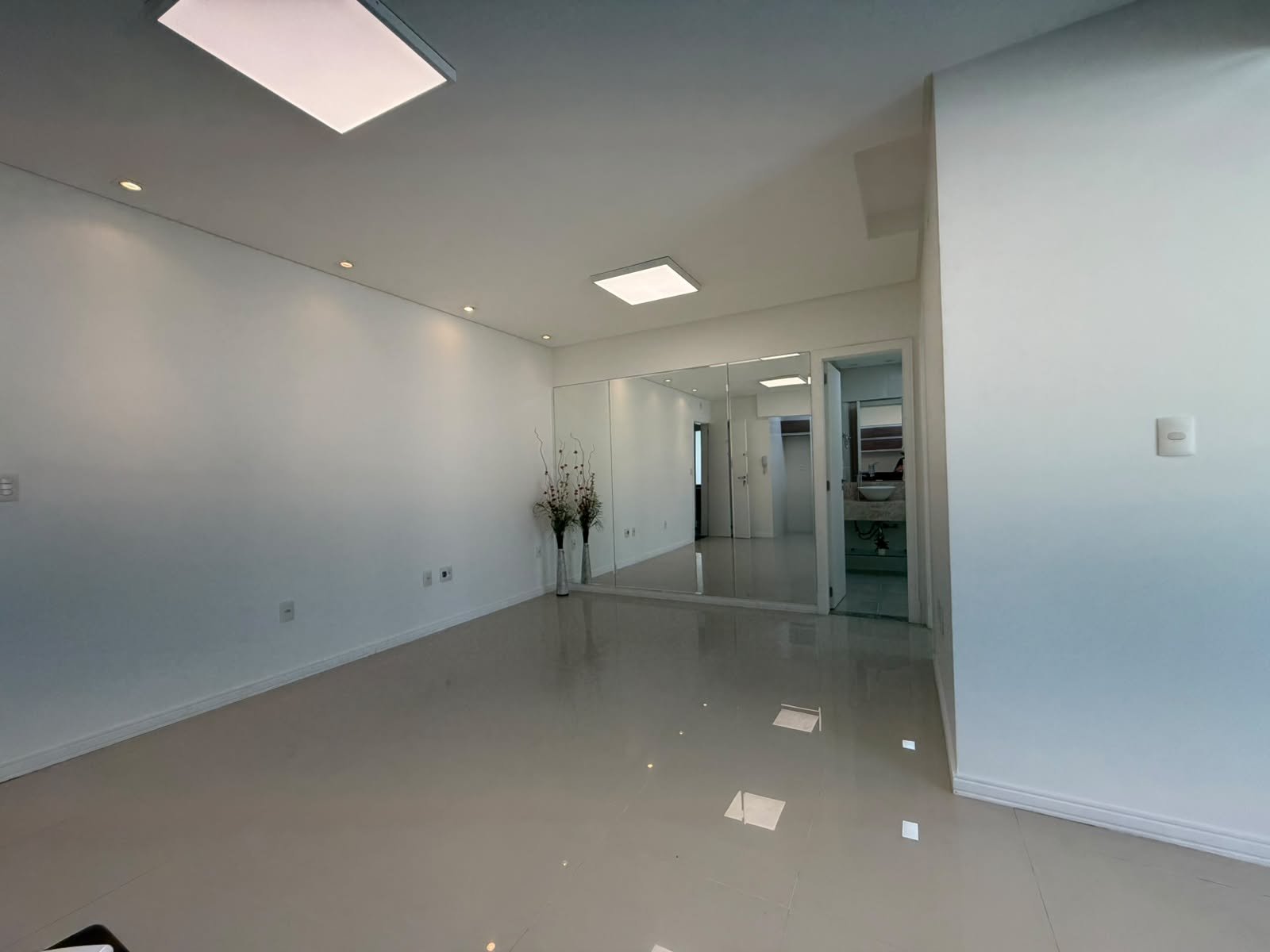 Apartamento 1 dormitório no Villa Fabrizi — foto 4