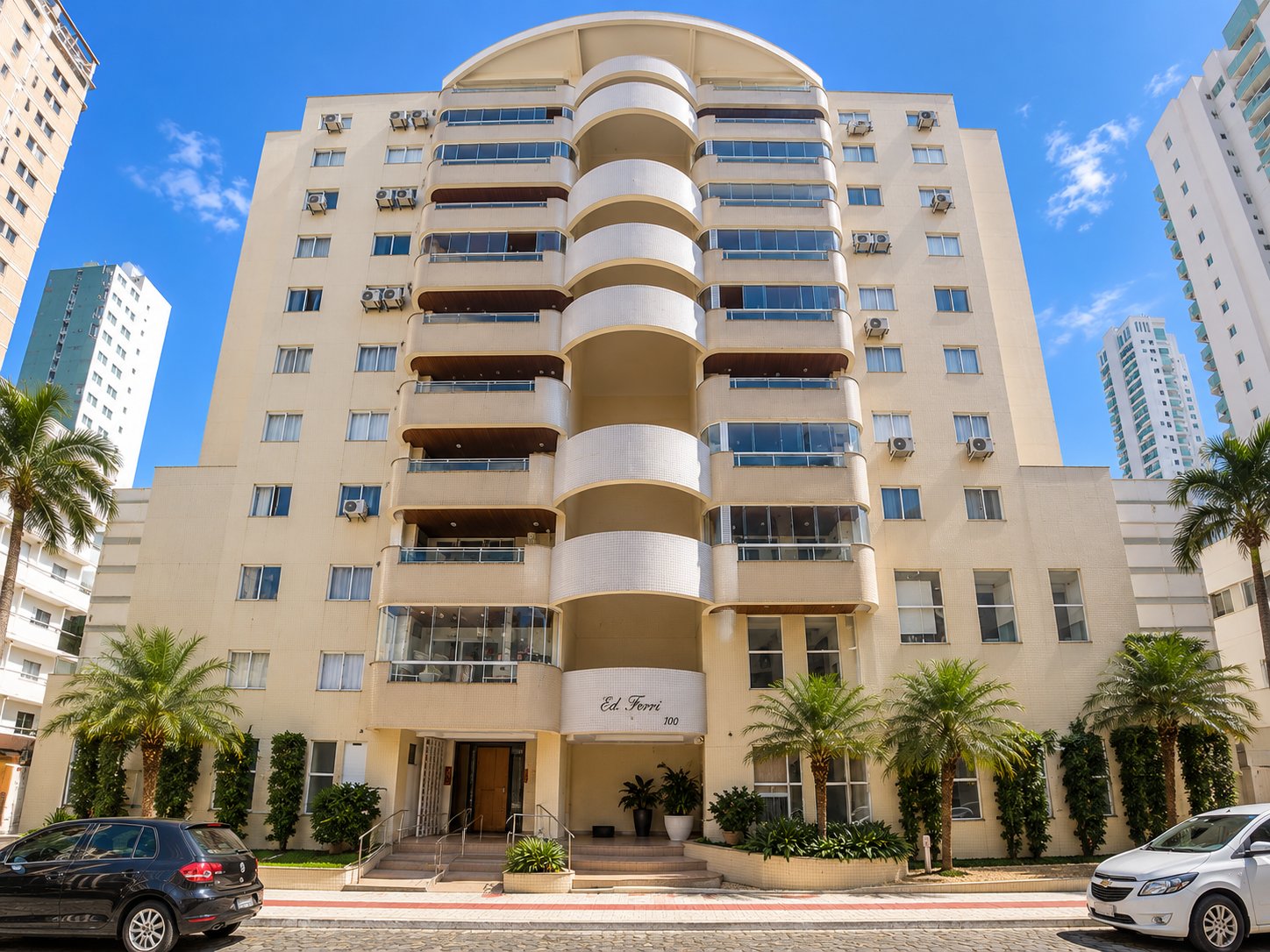 Apartamento 1 suíte no Ferri — Centro, Balneário Camboriú SC