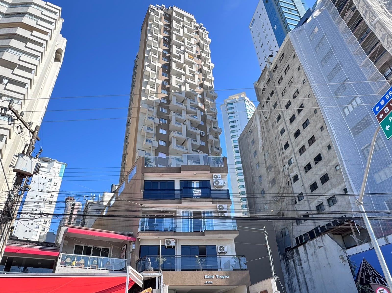 Apartamento 1 suíte no Saint Tropez — Barra Sul, Balneário Camboriú SC