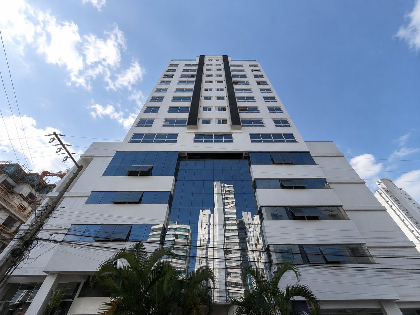 Apartamento 2 suítes no Il Pioniere — Pioneiros, Balneário Camboriú SC