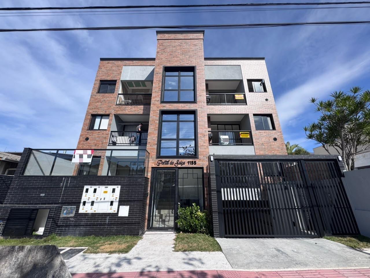 Apartamento 2 suítes no Portal da Suiça — Nações, Balneário Camboriú SC