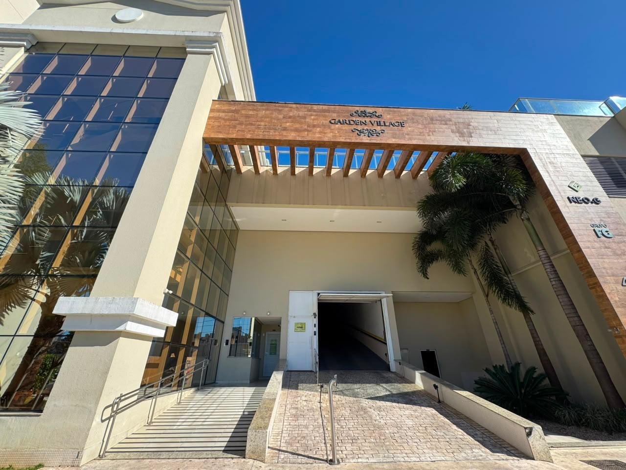 Apartamento 3 suítes no Garden Village — Nações, Balneário Camboriú SC