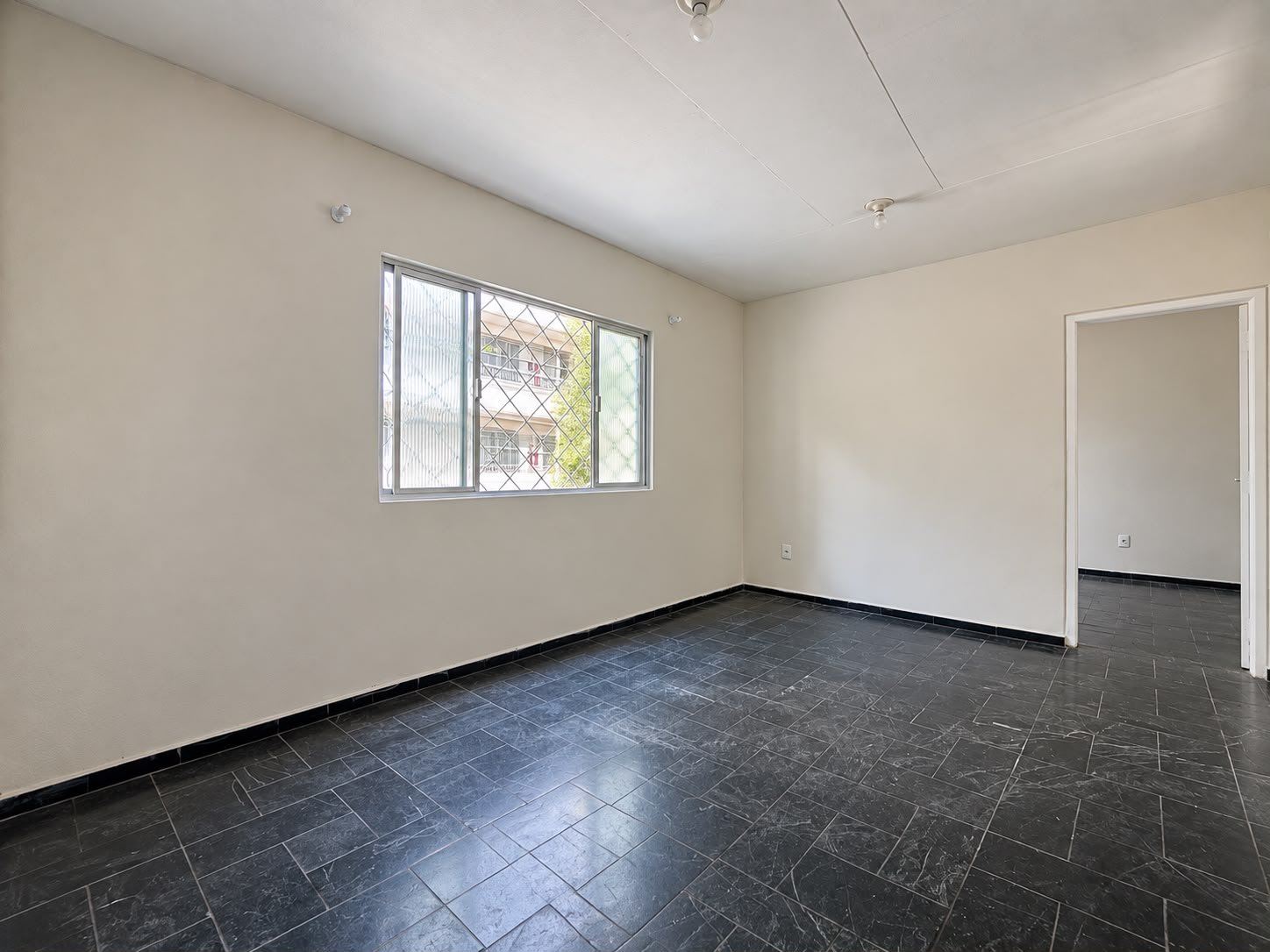 Apartamento 4 dormitórios no Prédio Residencial e Comercial — foto 5