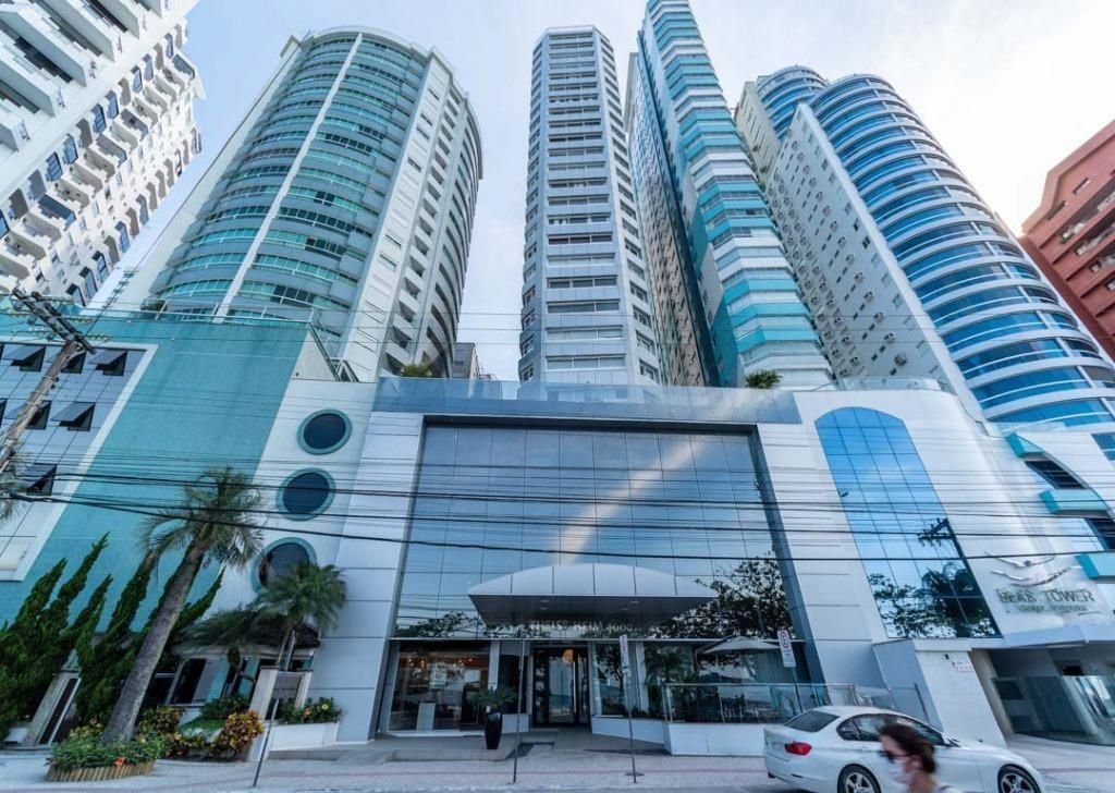Apartamento 5 suítes no Theiss Heim — Barra Sul, Balneário Camboriú SC