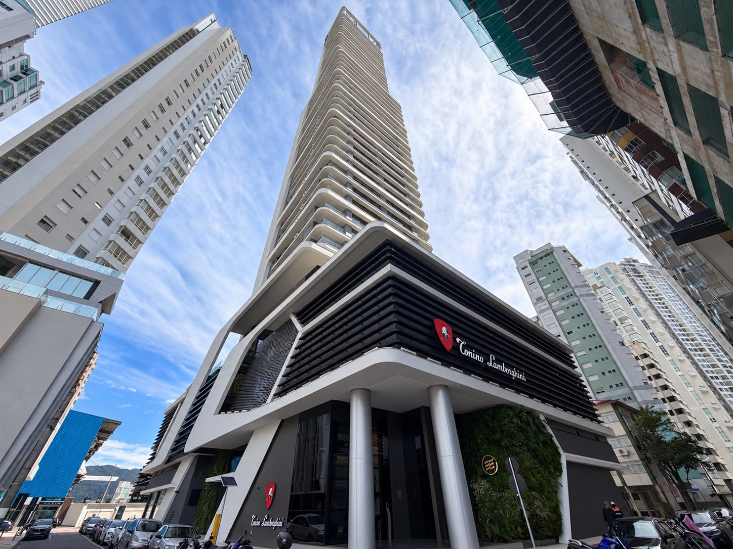 Apartamento 4 suítes no Tonino Lamborghini — foto 1