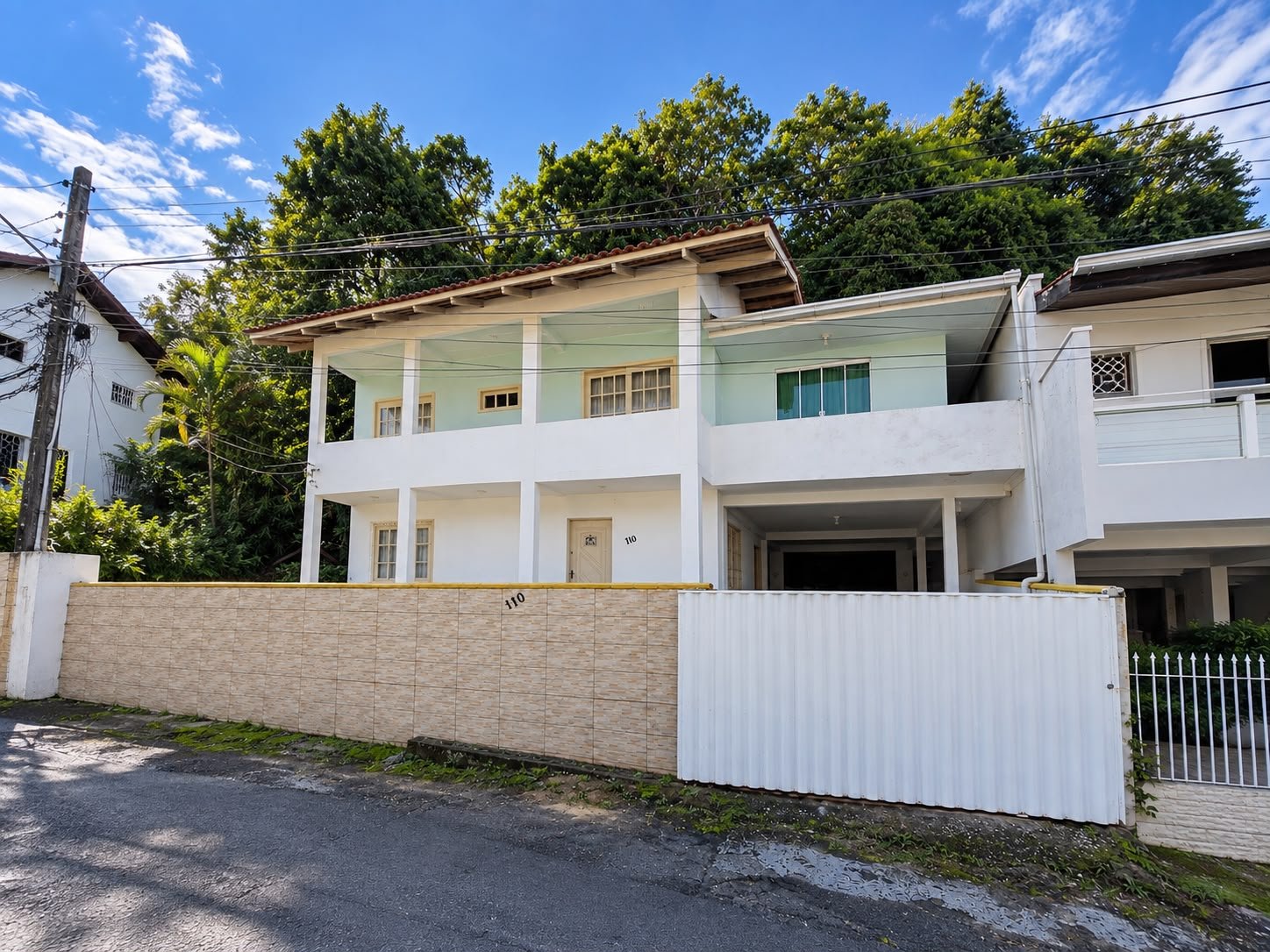 Casa 4 dormitórios — Nas Nações — foto 2