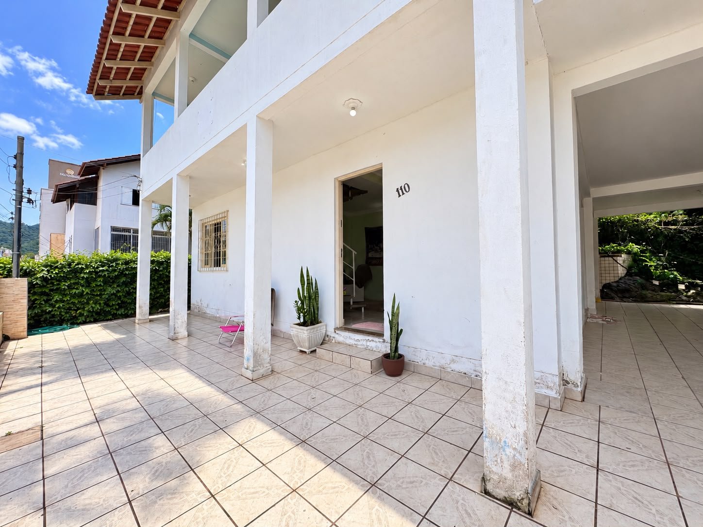 Casa 4 dormitórios — Nas Nações — foto 3