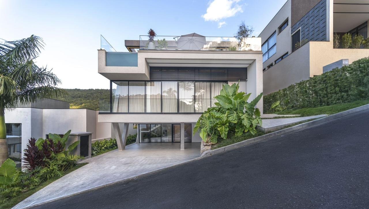 Casa 4 suítes — Bella Vista — Centro, Balneário Camboriú SC