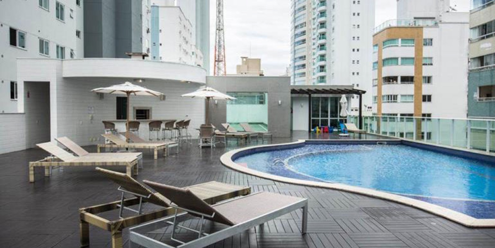 Area de lazer 1 do Celebrity Tower em Balneário Camboriú SC
