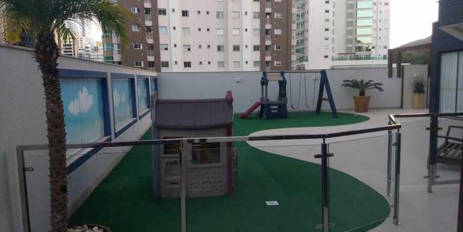 Area de lazer 1 do Costa Allegra em Balneário Camboriú SC