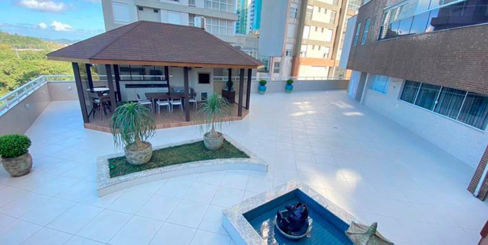 Area de lazer 6 do Holambra em Balneário Camboriú SC
