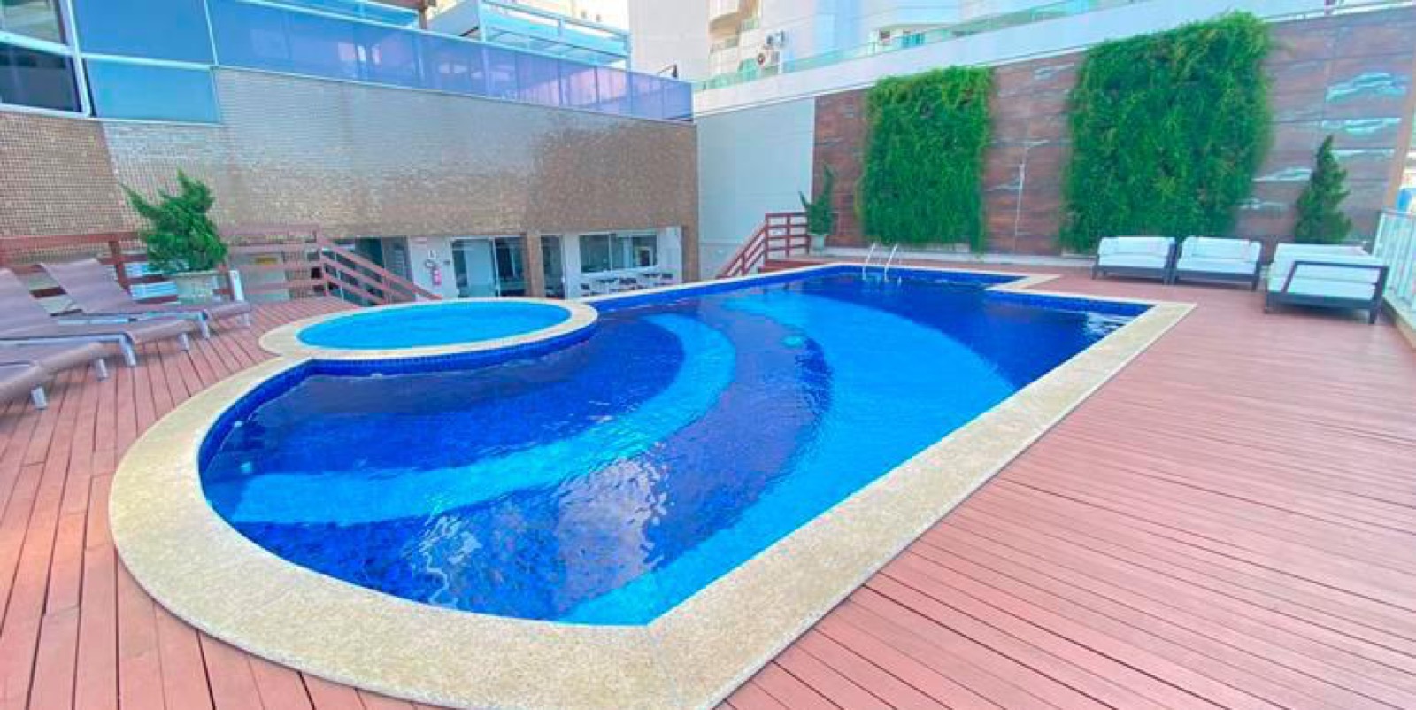 Area de lazer 7 do Holambra em Balneário Camboriú SC