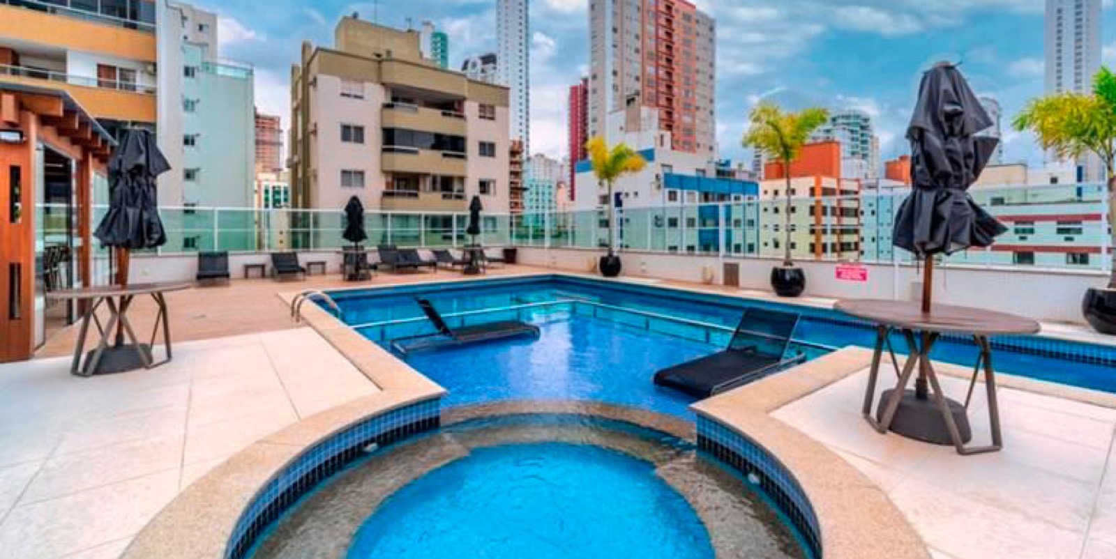 Area de lazer 7 do Imperial Tower em Balneário Camboriú SC
