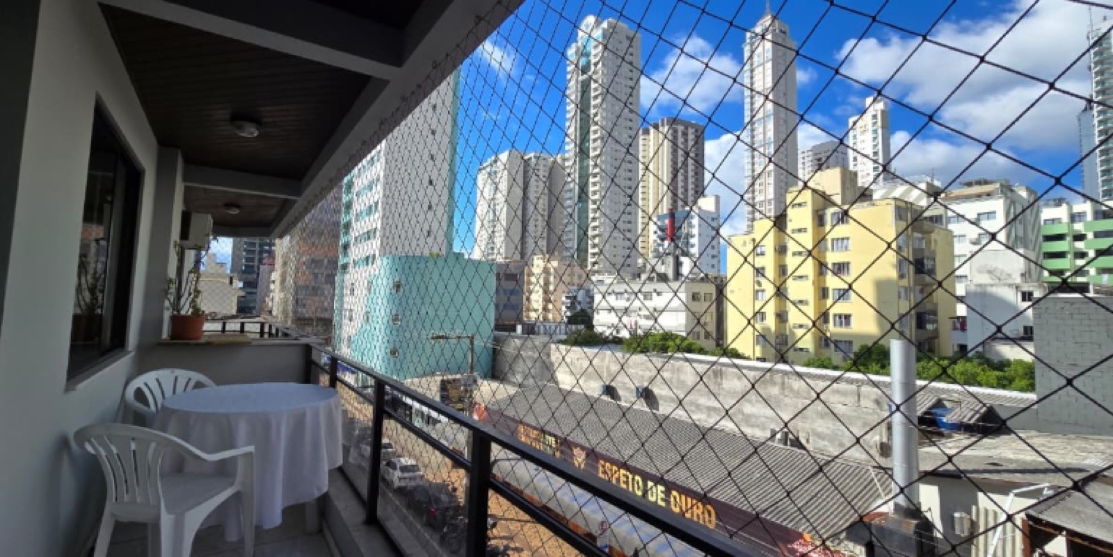 Area de lazer 4 do Mar de Atlanta em Balneário Camboriú SC