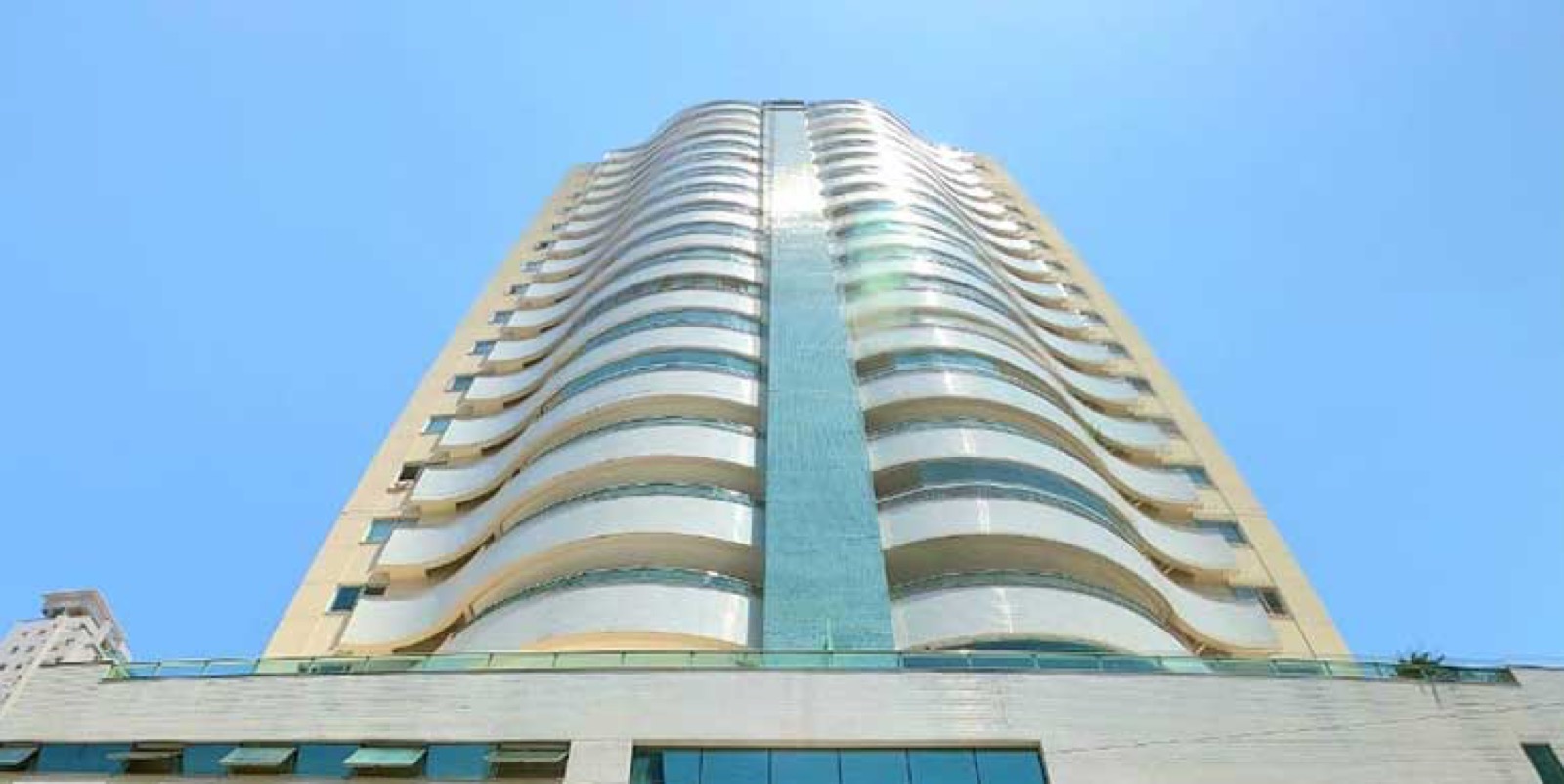 Montparnasse — Empreendimento em Balneário Camboriú SC