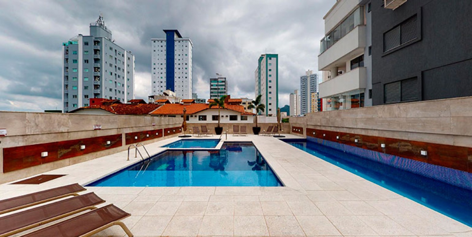 Area de lazer 7 do Peniche Residence em Balneário Camboriú SC