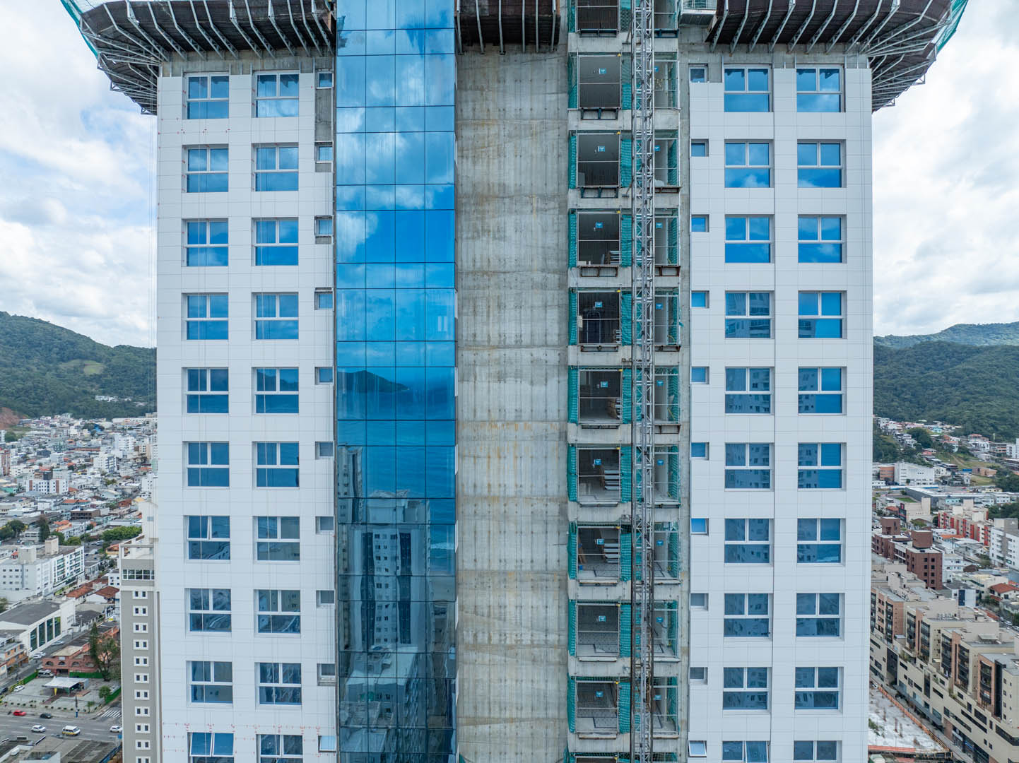 Sapphire Tower - Obra 3