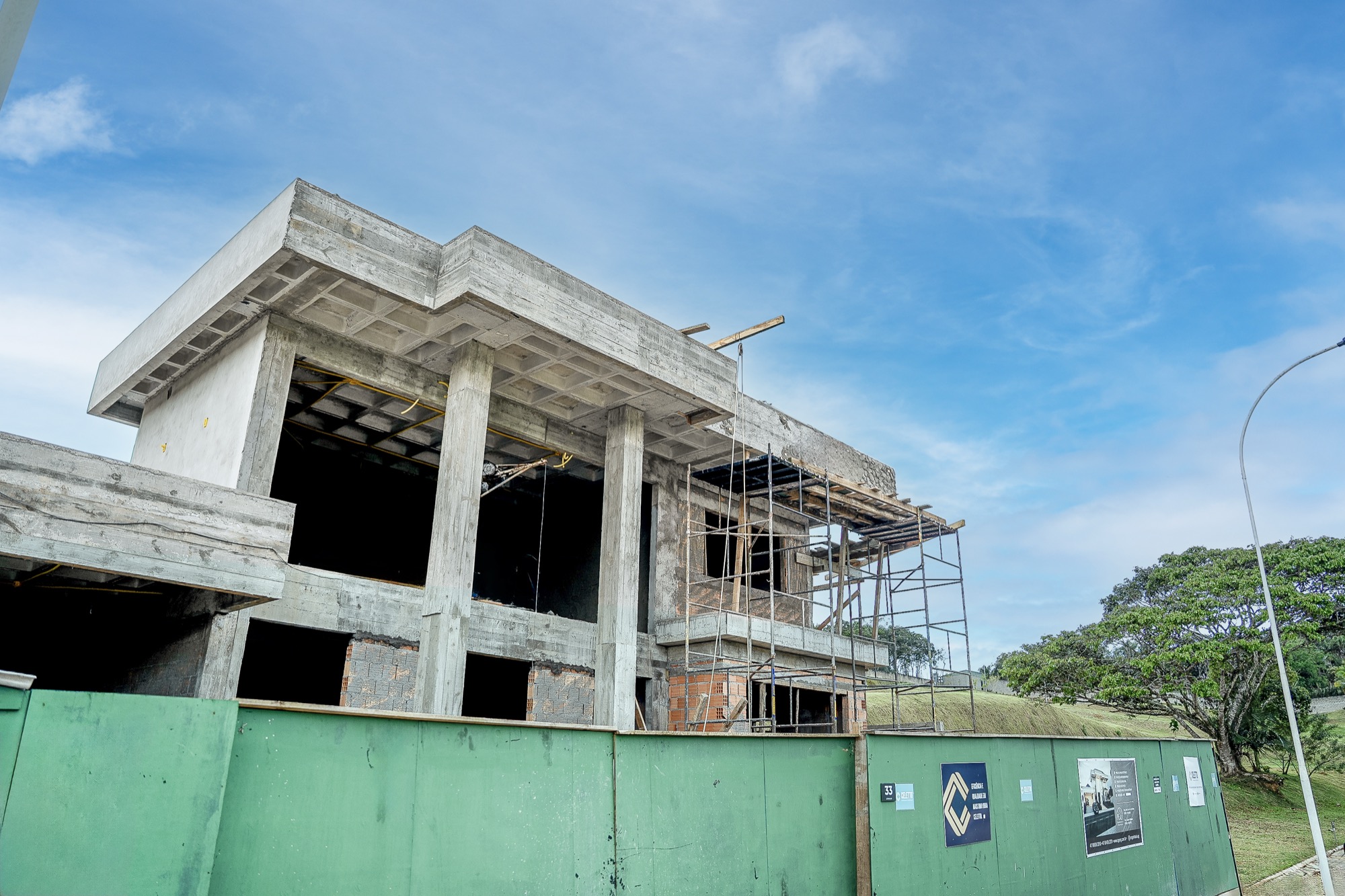 Andamento da obra — Gralha Azul PRONTO PARA MORAR — Camboriú SC