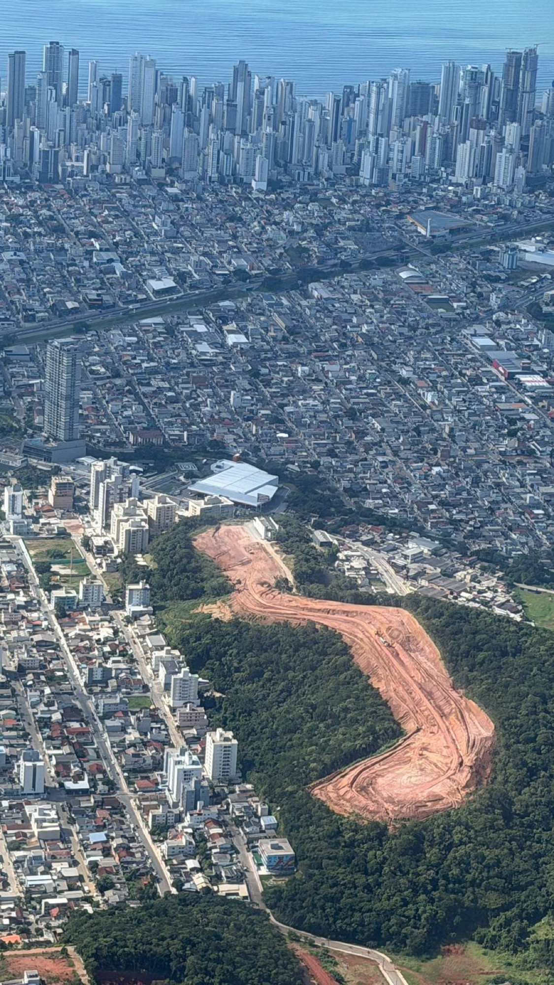 Andamento da obra — Jardim das Acácias Condomínio fechado — maio de 2026