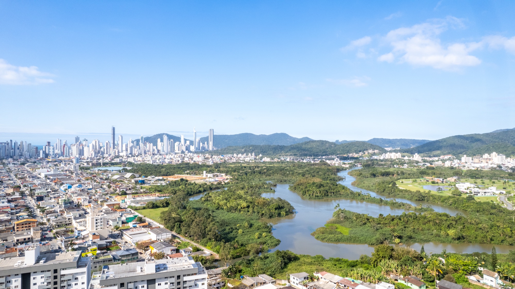 Andamento da obra — Parque Camboriú Bio Living — Camboriú SC