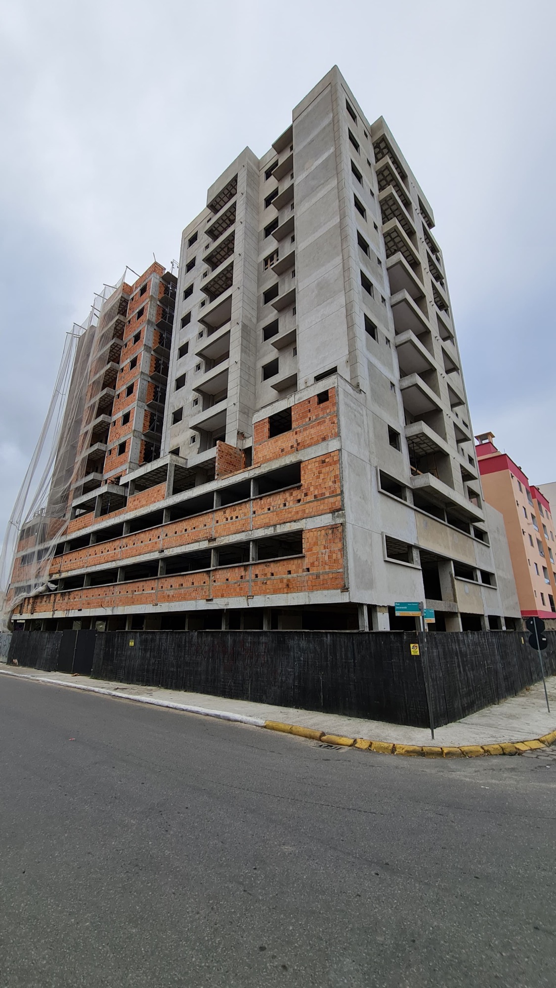 Andamento da obra — Residencial Neoville — Camboriú SC