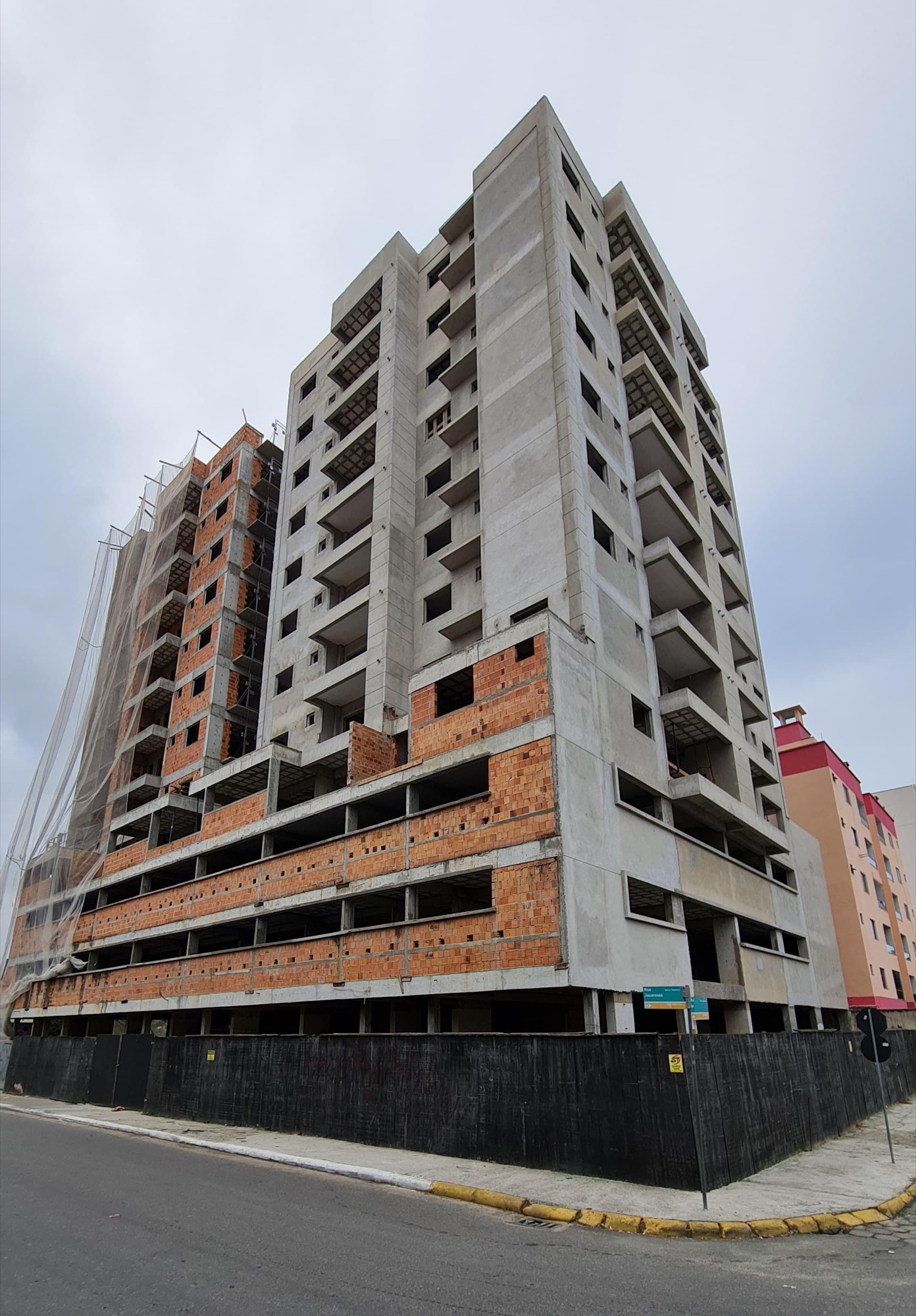Andamento da obra — Residencial Neoville — Camboriú SC