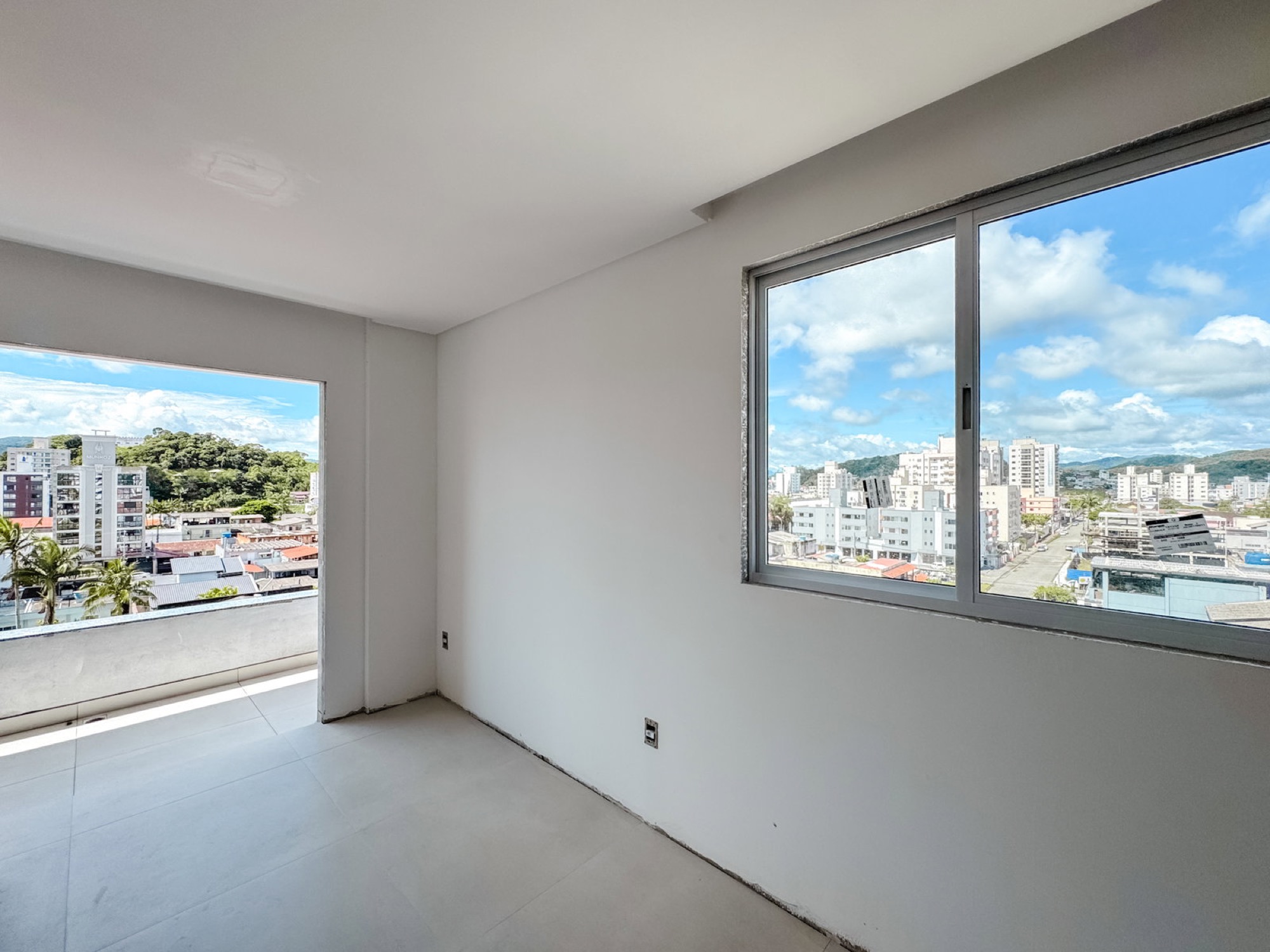 Andamento da obra — West Coast Residence — Camboriú SC