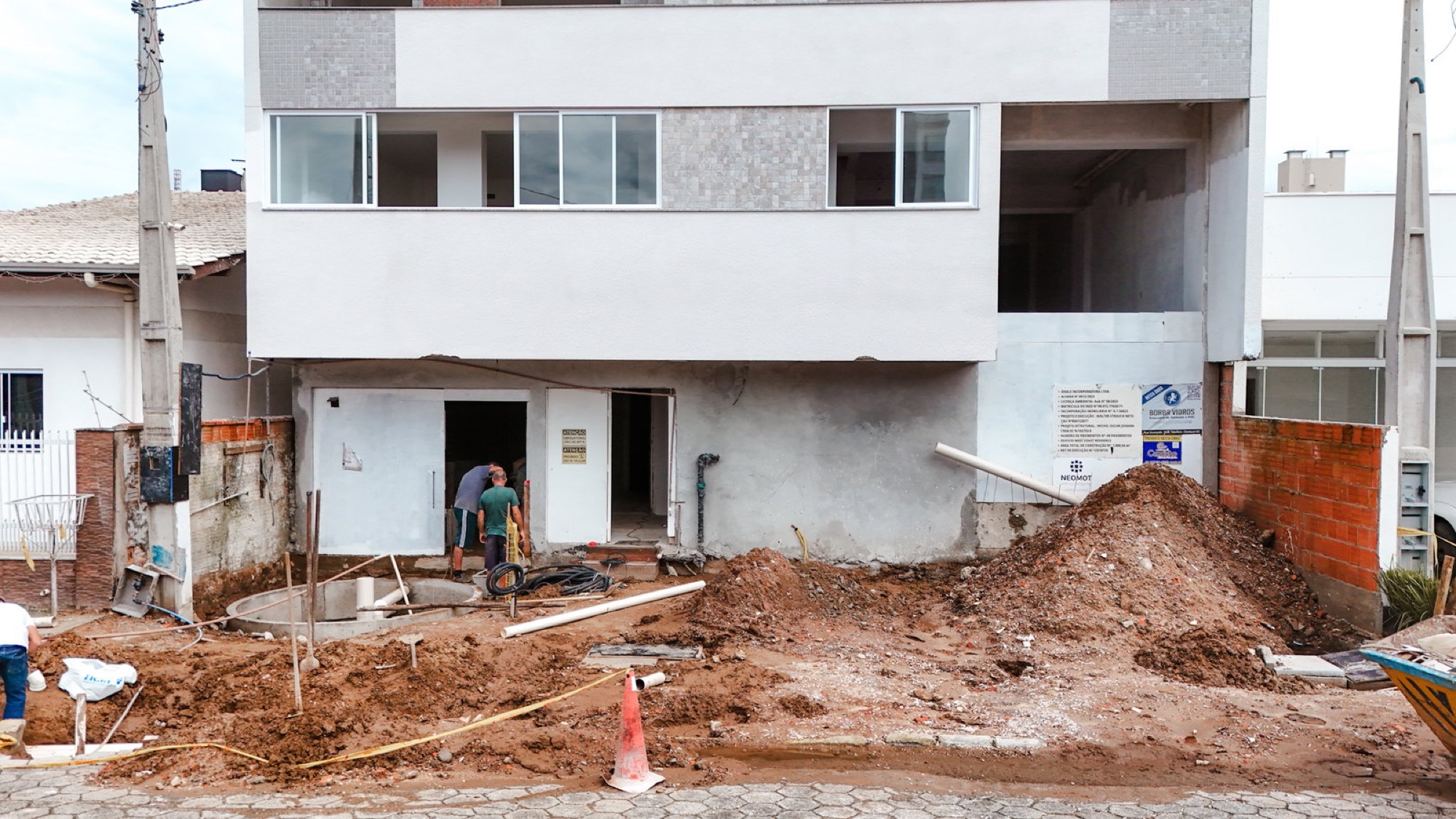 Andamento da obra — West Coast Residence — Camboriú SC