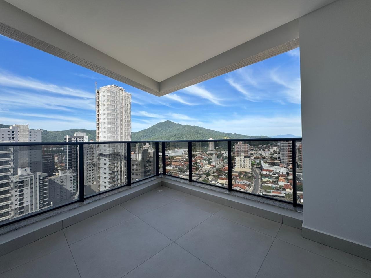 Apartamento 3 suítes no Empire State — foto 10, Balneário Perequê, Porto Belo SC