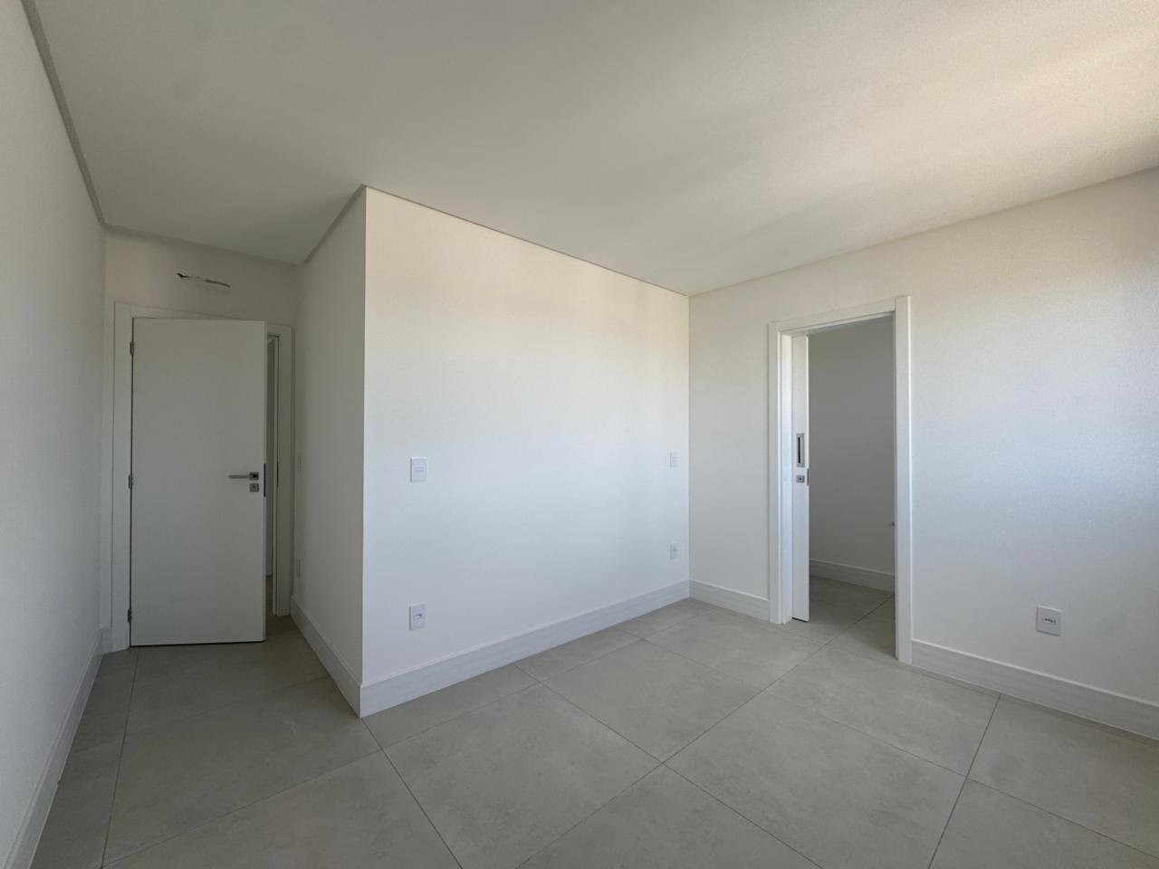 Apartamento 3 suítes no Empire State — foto 14, Balneário Perequê, Porto Belo SC