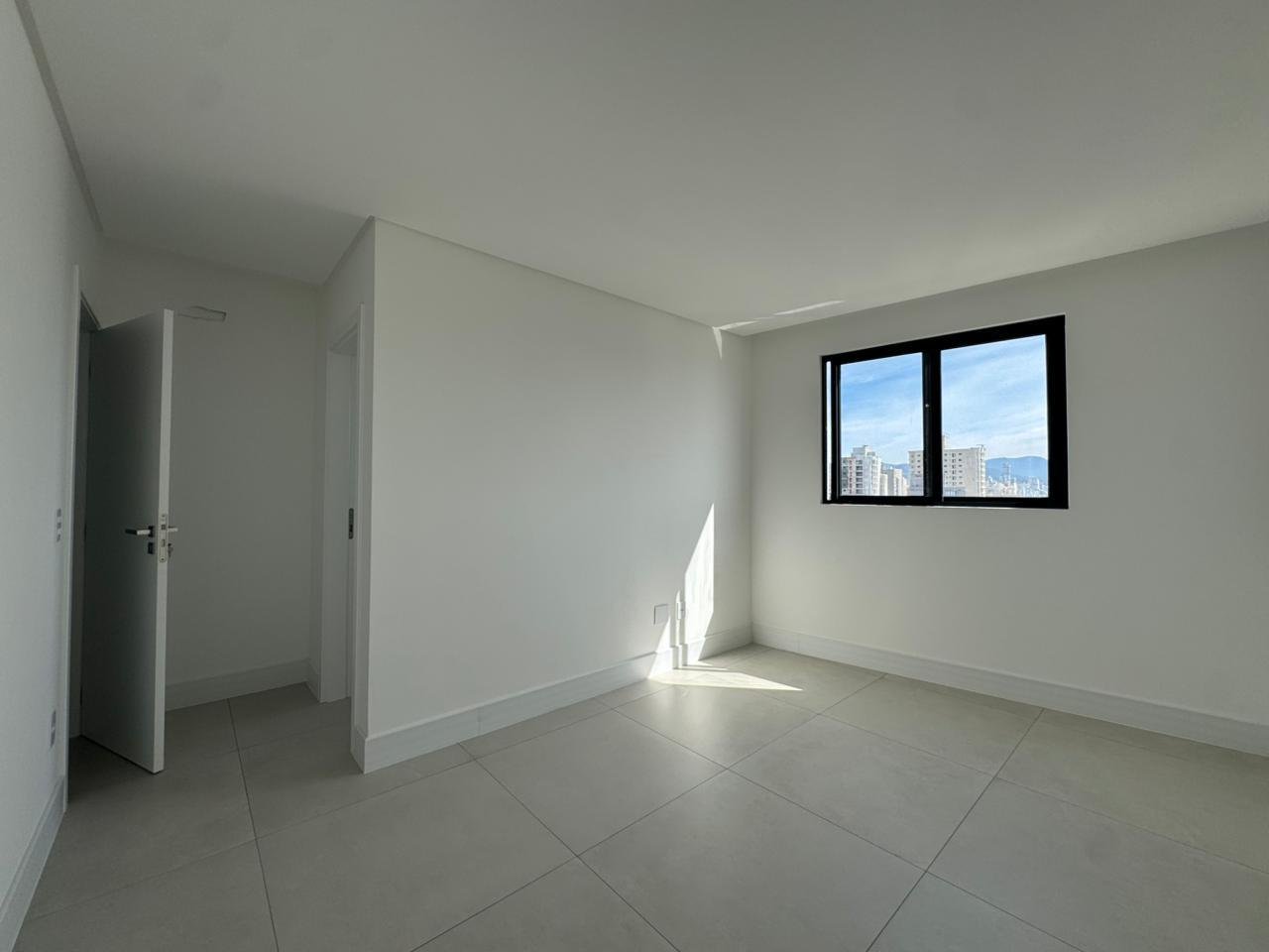 Apartamento 3 suítes no Empire State — foto 15, Balneário Perequê, Porto Belo SC