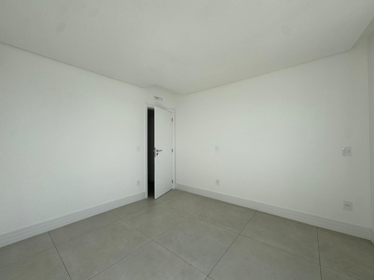 Apartamento 3 suítes no Empire State — foto 18, Balneário Perequê, Porto Belo SC
