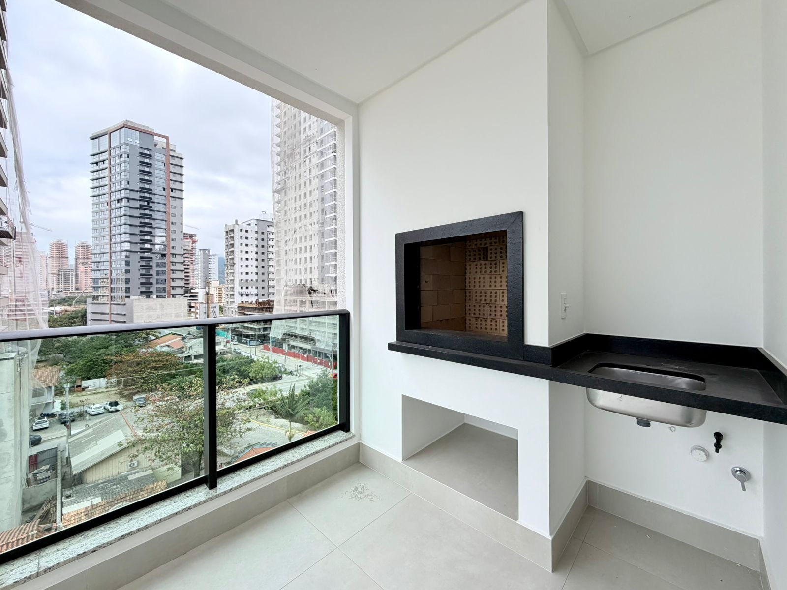 Apartamento 3 suítes no Gran Vista — foto 2, Balneário Perequê, Porto Belo SC
