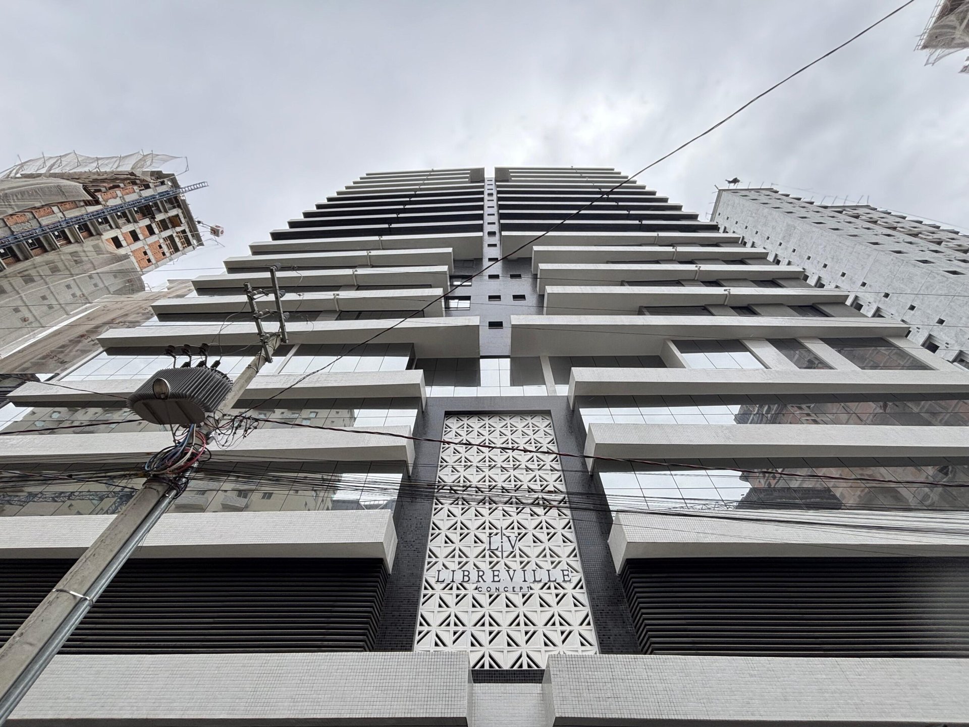 Apartamento 3 suítes no Libreville Concept — Balneário Perequê, Porto Belo SC