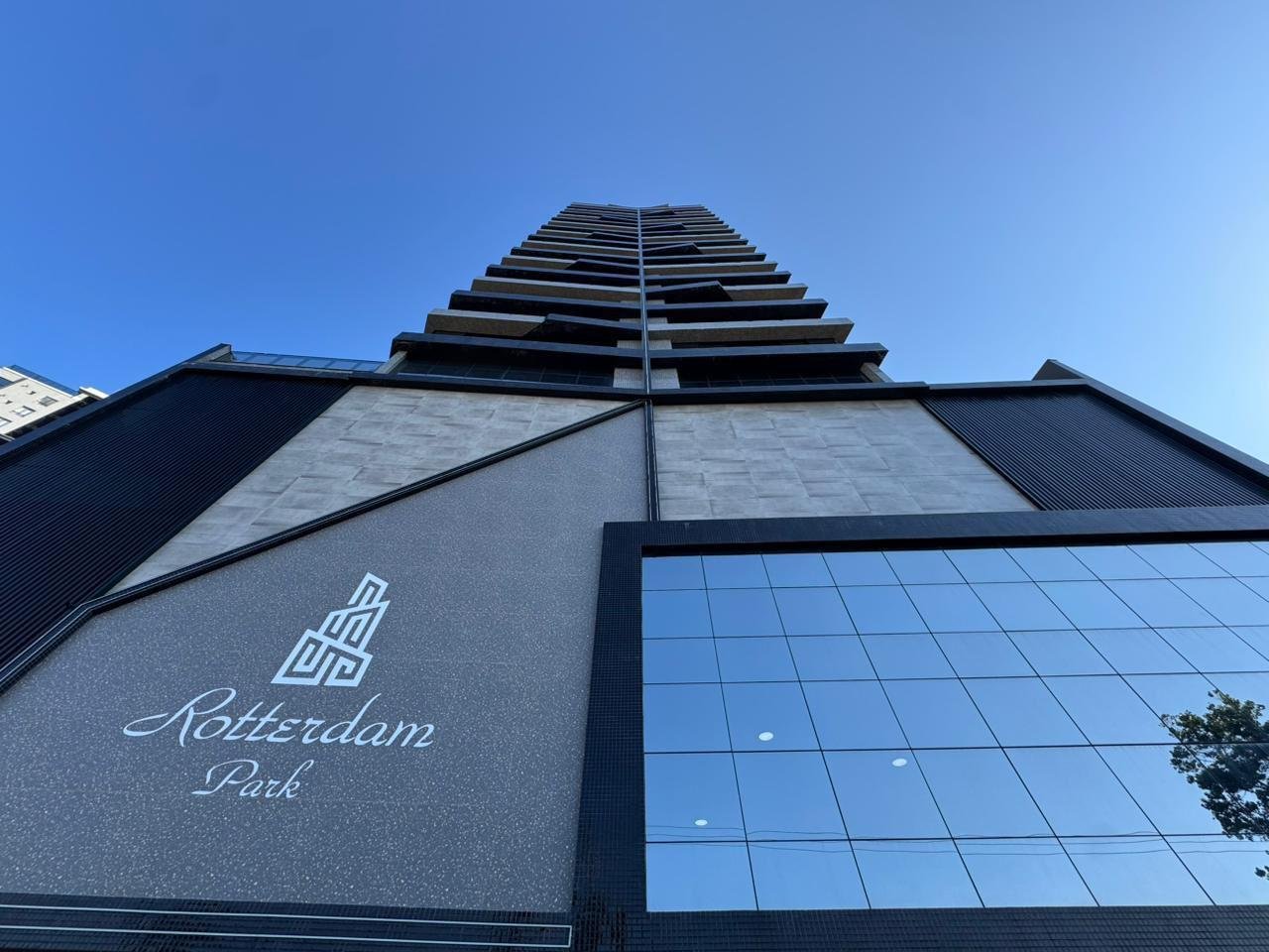 Apartamento 3 suítes no Rotterdam Park — Balneário Perequê, Porto Belo SC