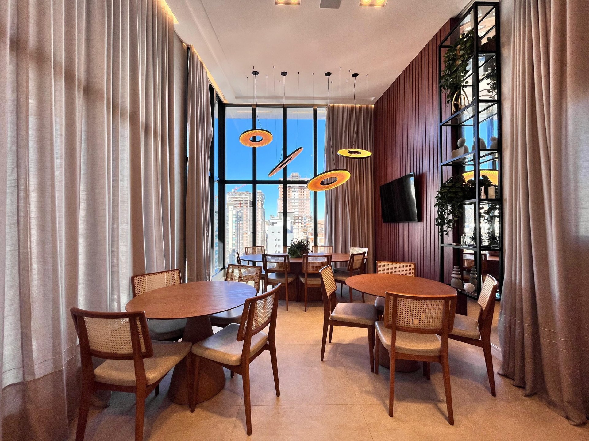 Apartamento 3 suítes no Sky Tower — foto 28, Balneário Perequê, Porto Belo SC