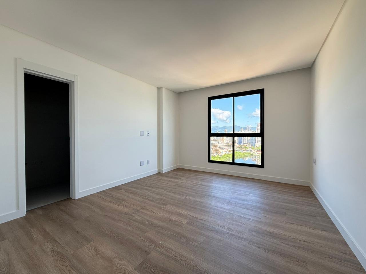 Apartamento 4 suítes no Porto Salvatore — foto 18, Balneário Perequê, Porto Belo SC