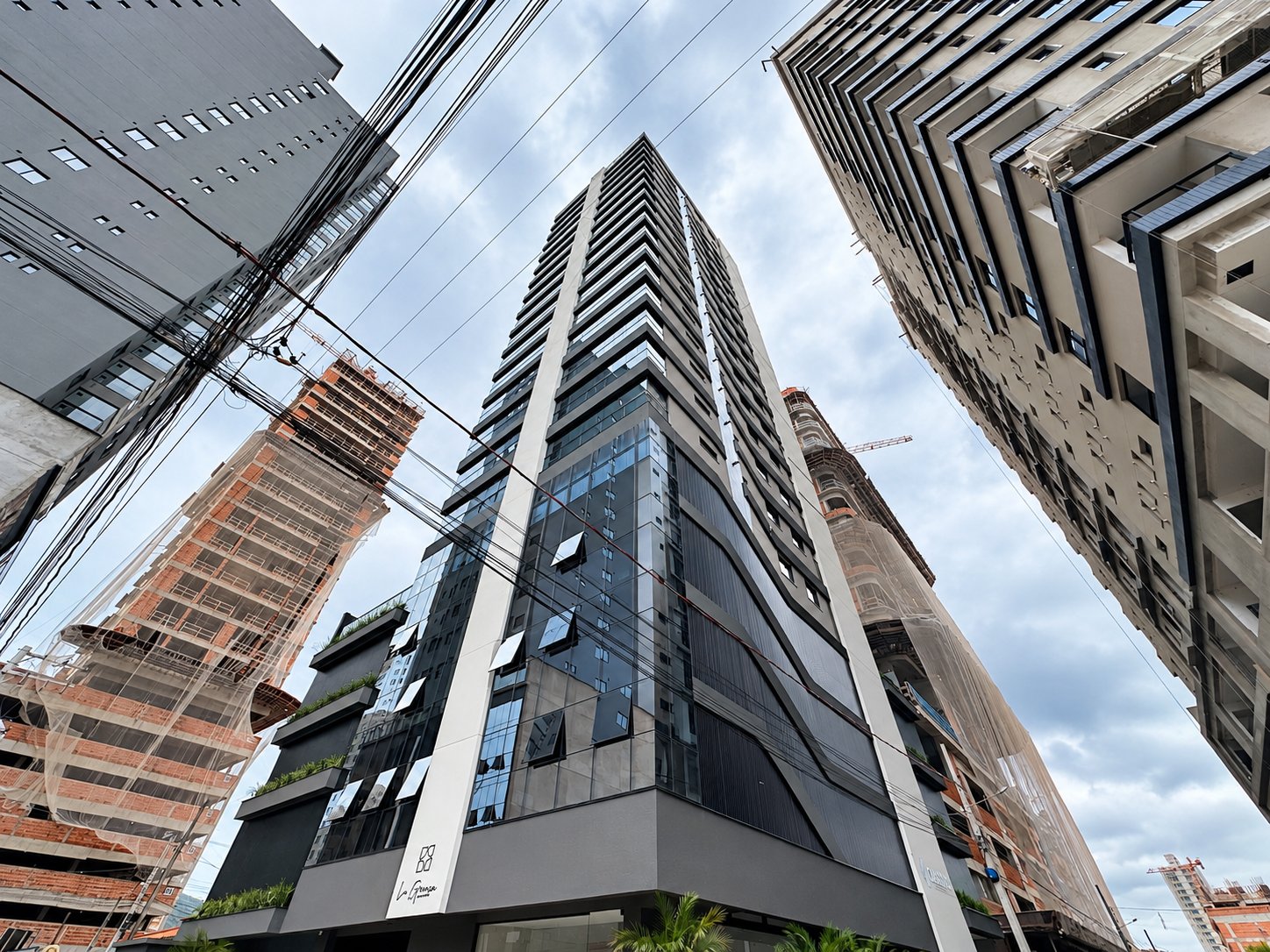 Apartamento 3 suítes no La Gracia — foto 1