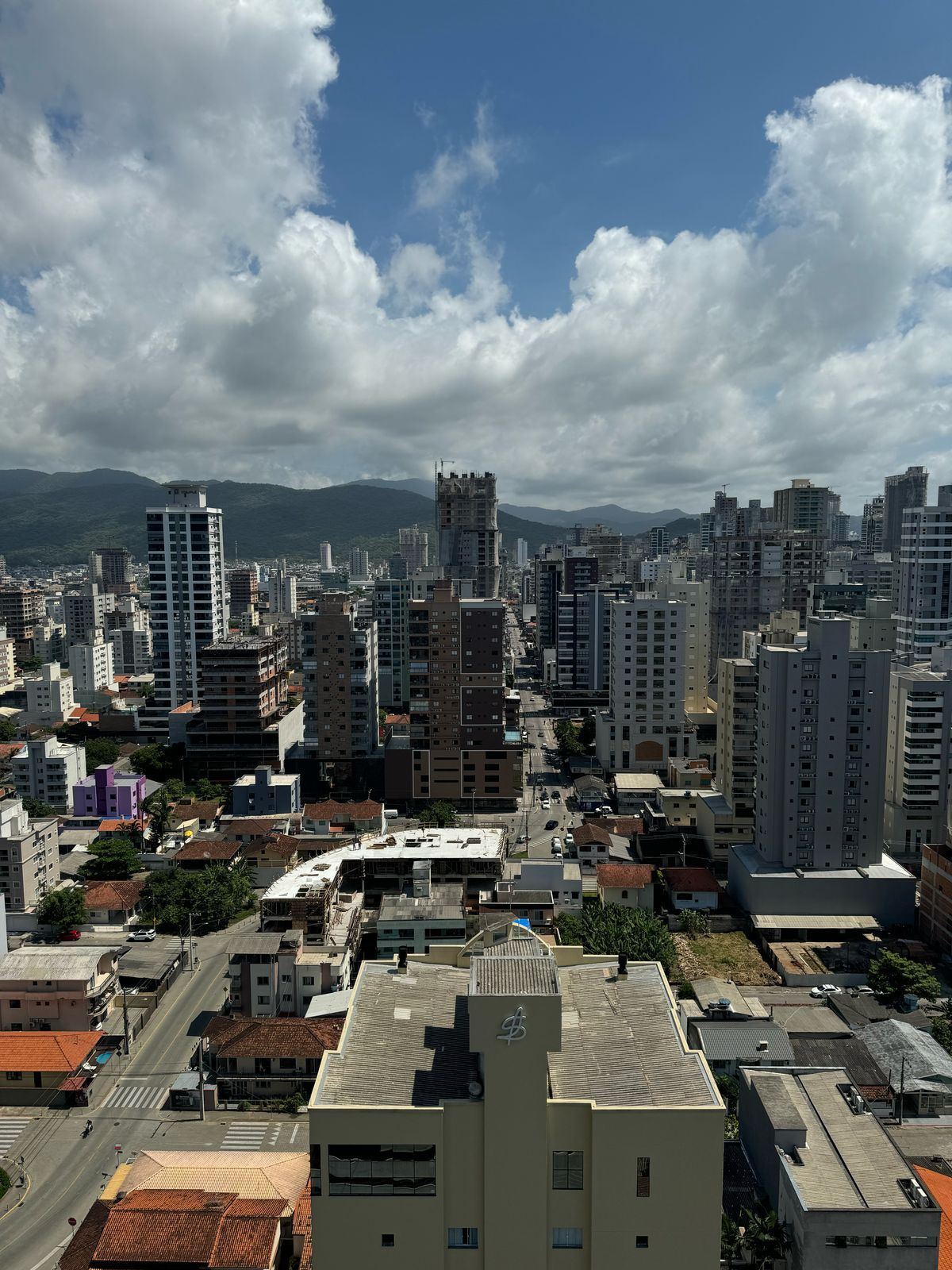 Amon Rá Tower — Andamento da obra 12