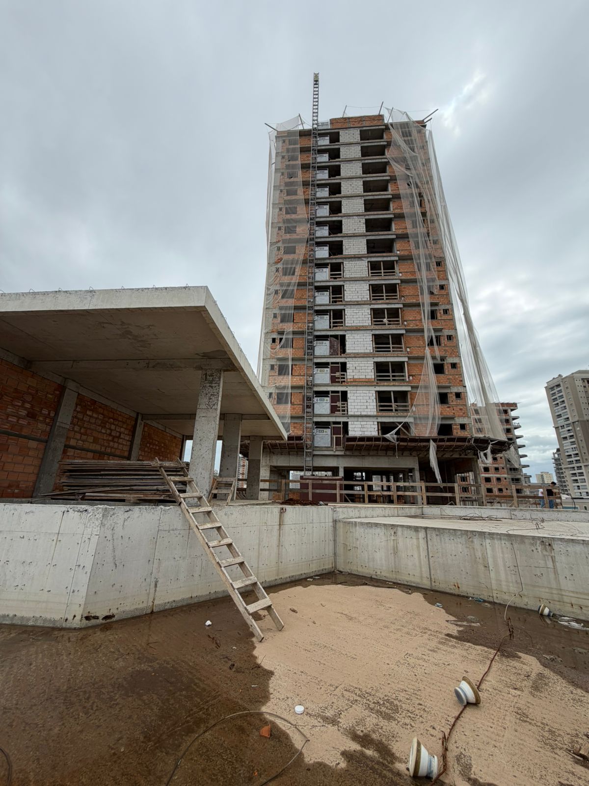 Bruxelas — Andamento da obra 4