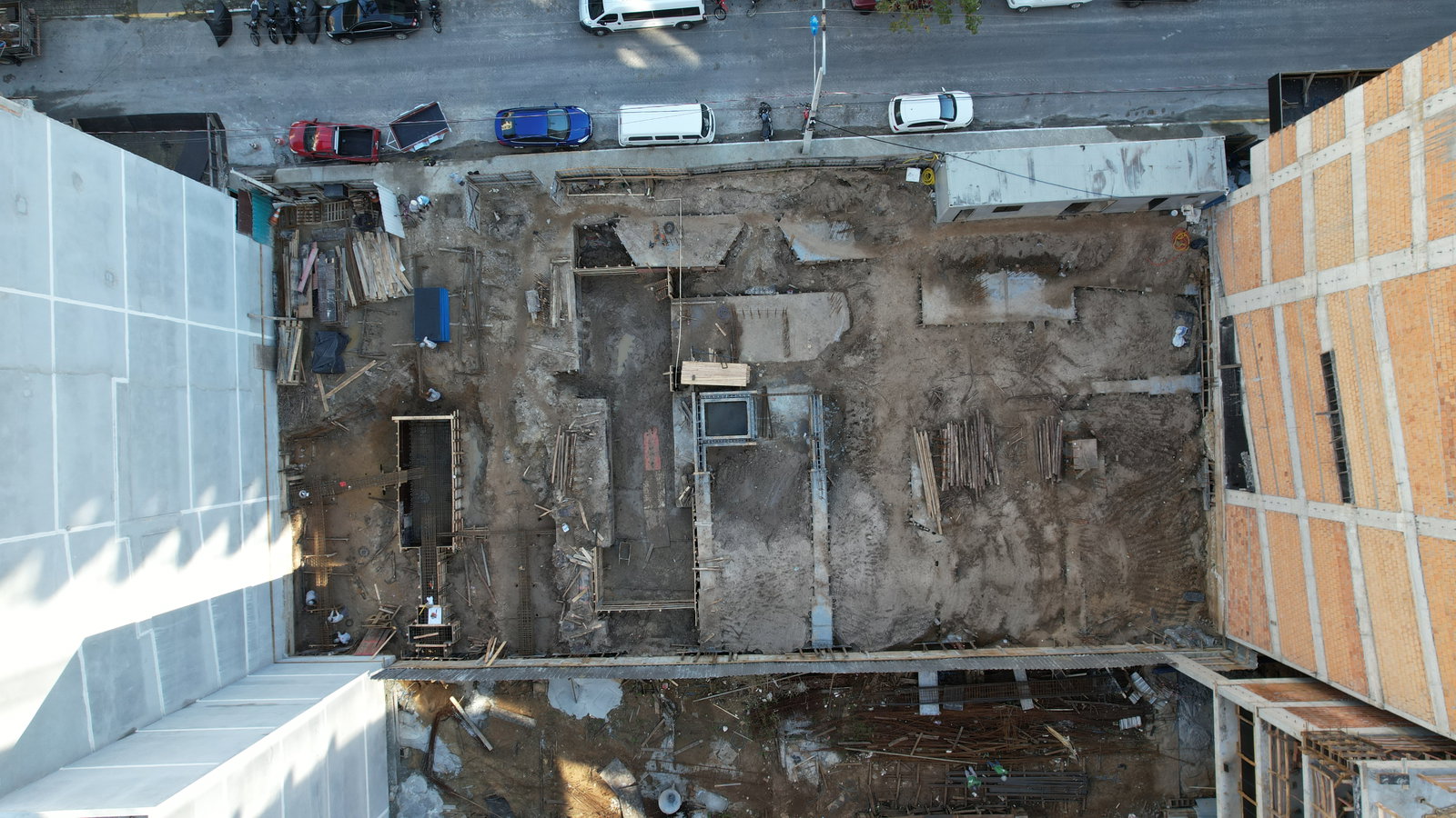 Domo 130 — Andamento da obra 32