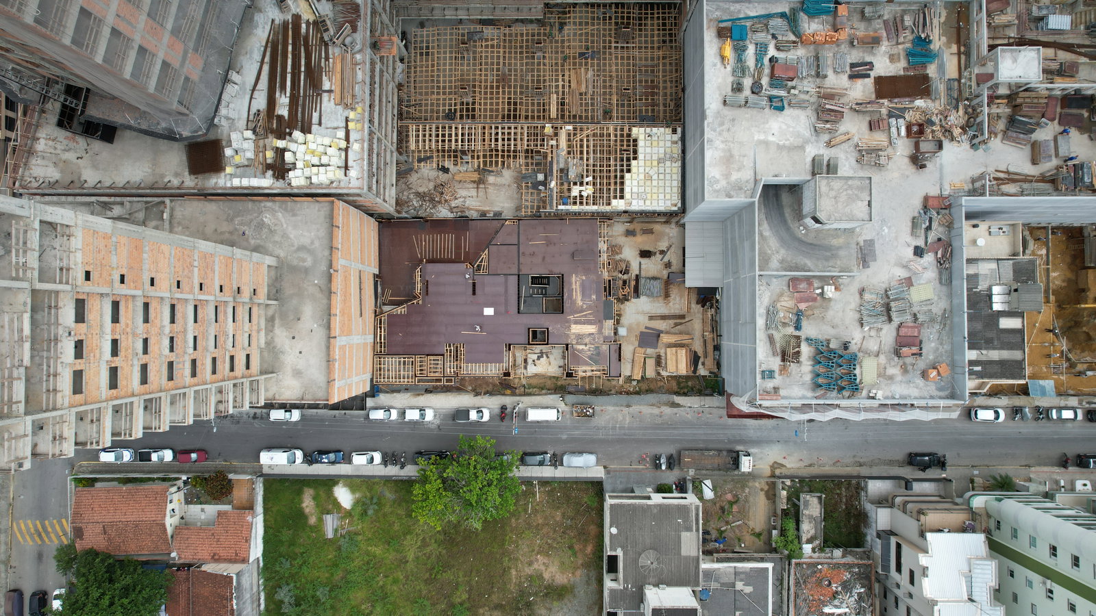 Domo 130 — Andamento da obra 50