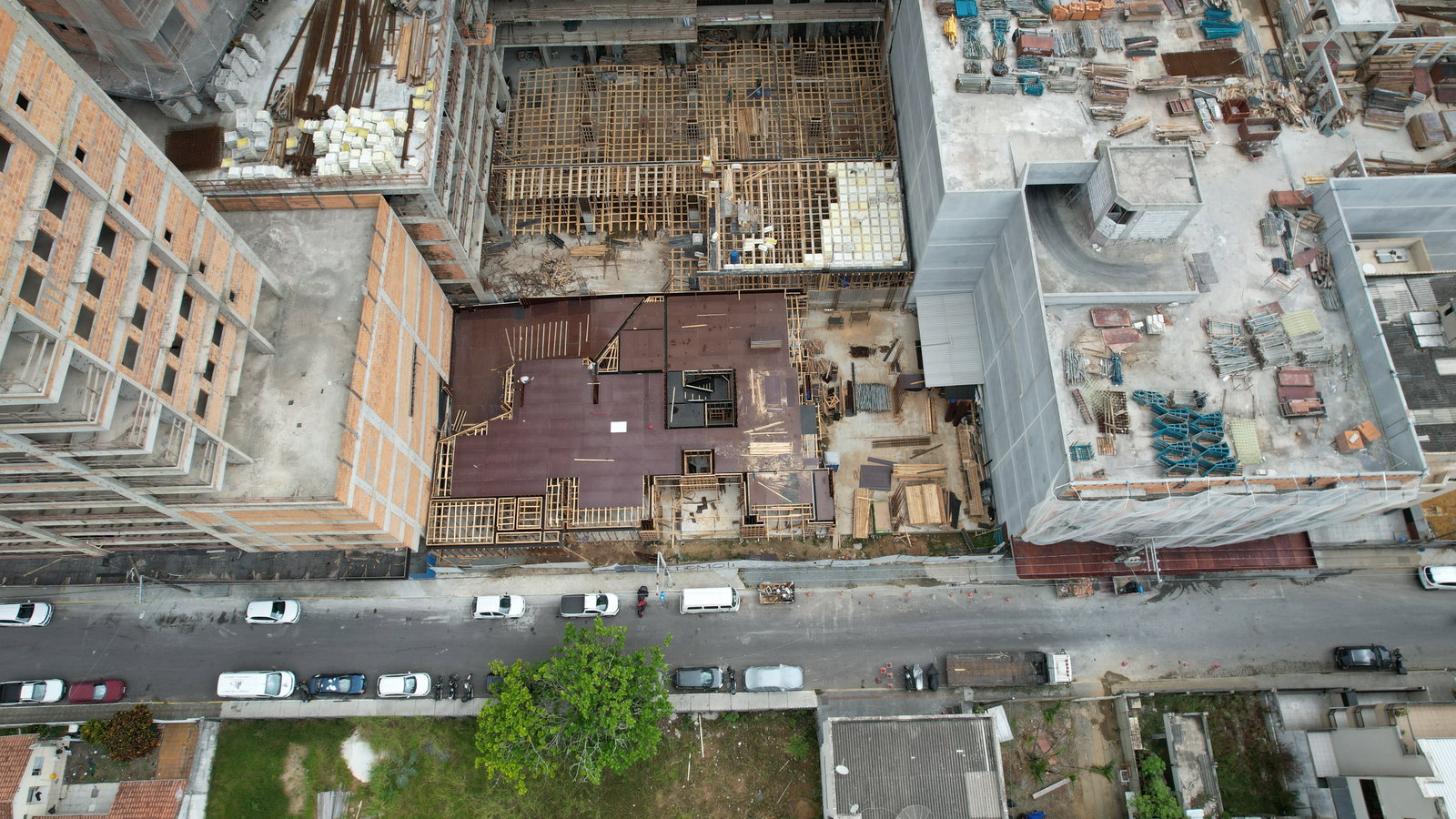 Domo 130 — Andamento da obra 52