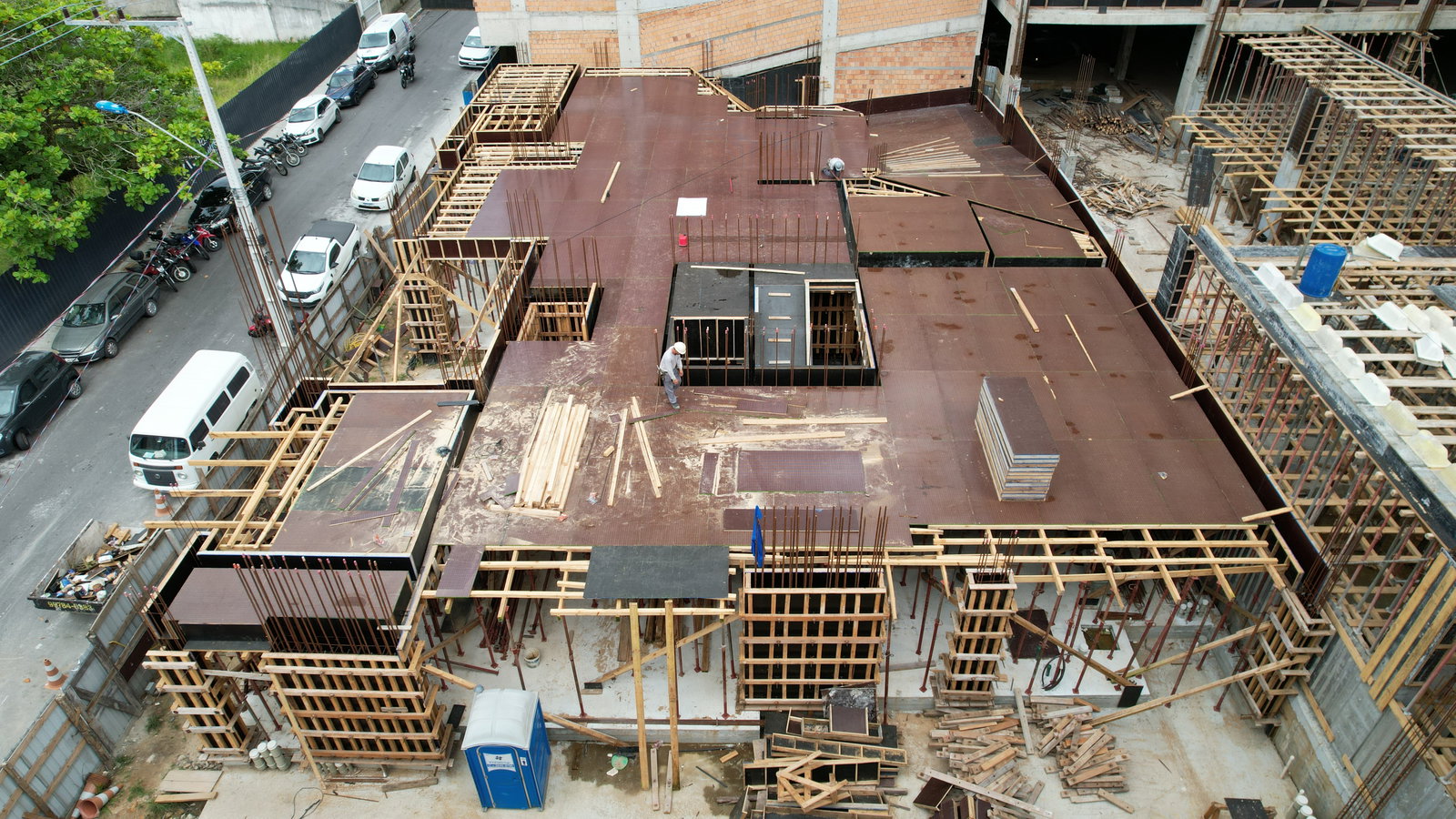 Domo 130 — Andamento da obra 53